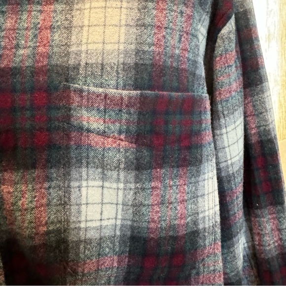 (L) Pendleton Vintage Plaid Virginia Wool, Camp Collar Button Up, single pocket - Picture 12 of 13